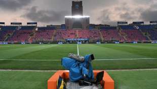 stadio dall'ara di bologna