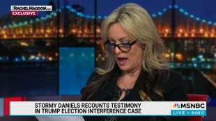 stormy daniels intervista tv msnbc