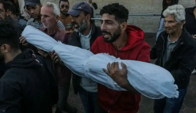 strage di civili a beit lahia a gaza 1