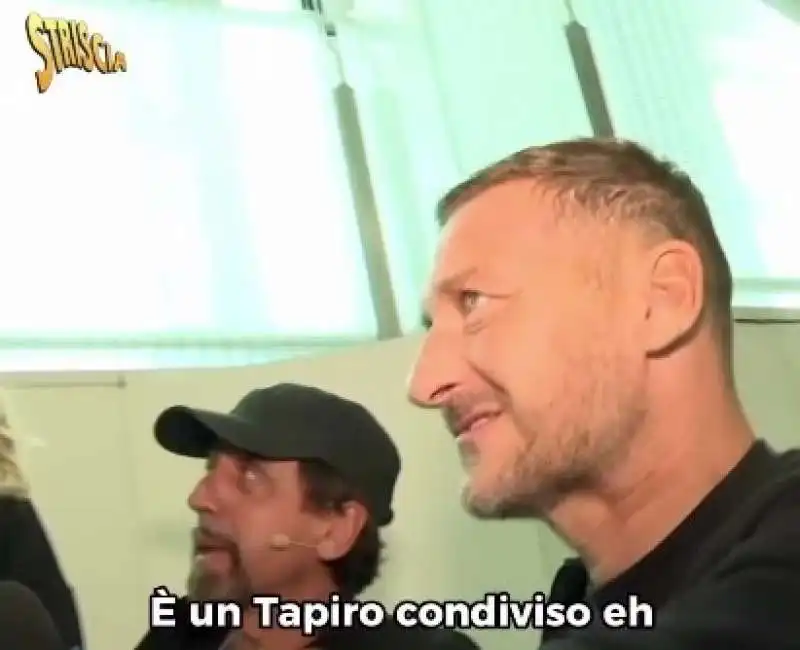 tapiro d'oro a francesco totti  5