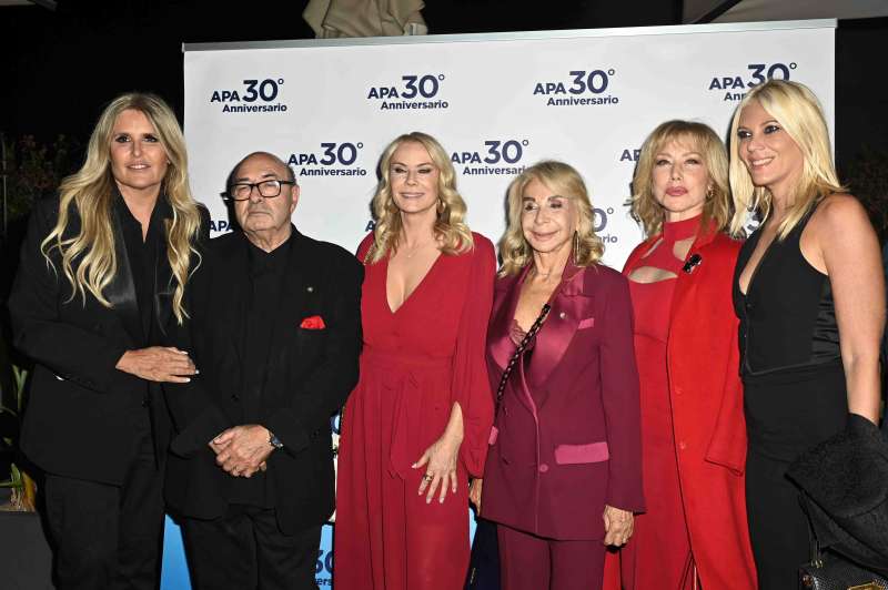 tiziana rocca dante ferretti katherine kelly lang francesca lo schiavo nancy brilli eleonora daniele