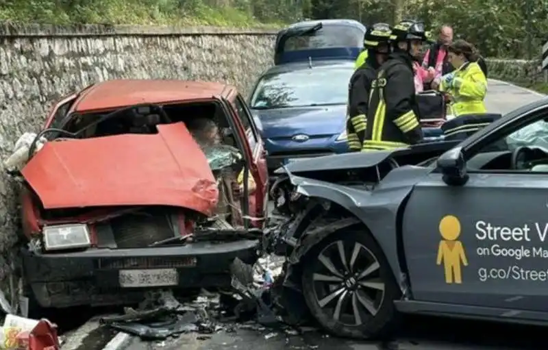 UBRIACO A BORDO DI UNA GOOGLE CAR - 1