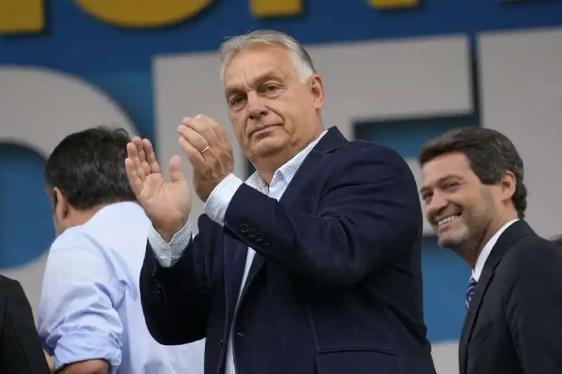 viktor orban andres ventura      pontida 2024   foto lapresse