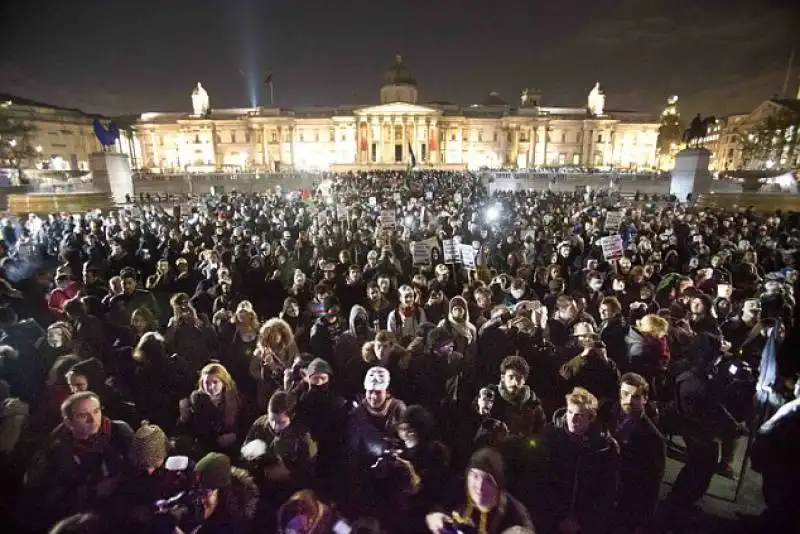 anonymous proteste a londra contro l'austerity 8