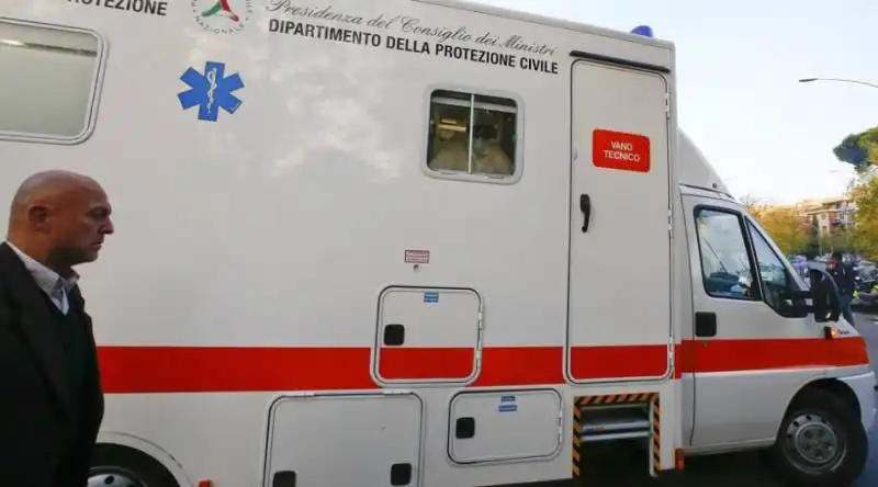 arrivo del paziente italiano contaggiato da ebola 3