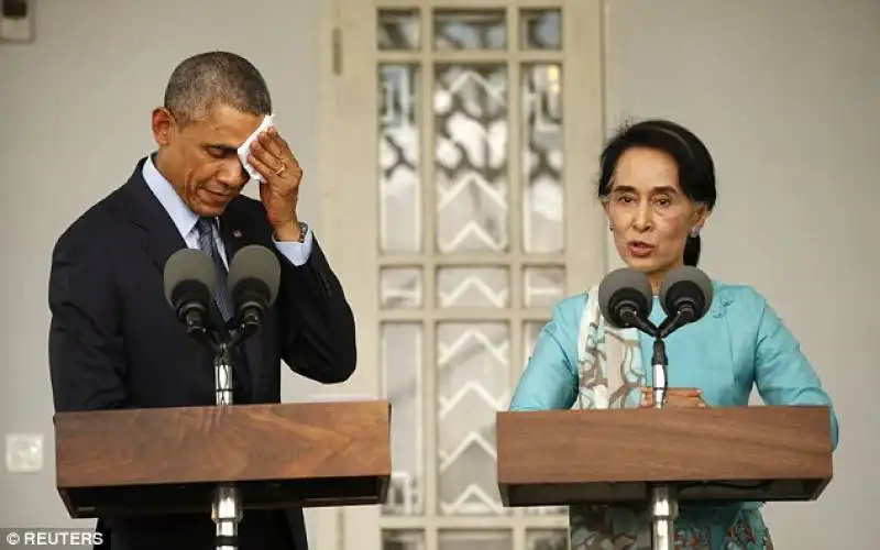 barack obama incontra aung san suu kyi 6