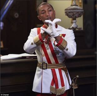 cara delevingne e pharrell williams per karl lagerfeld 5