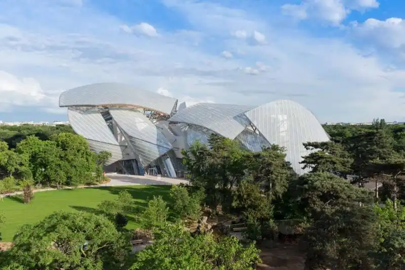 EDIFICIO GEHRY A PARIGI