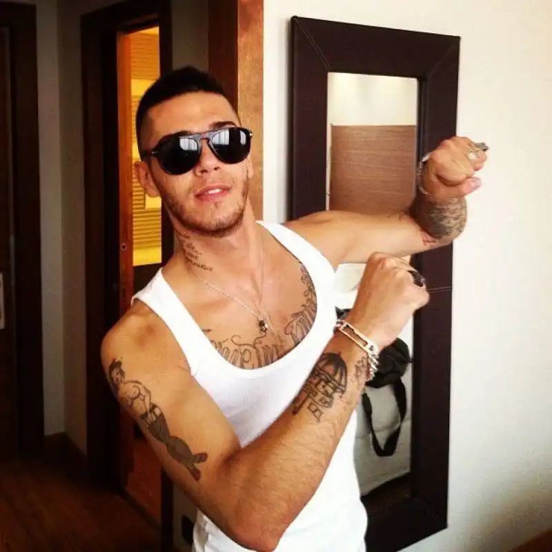 emis killa (2)