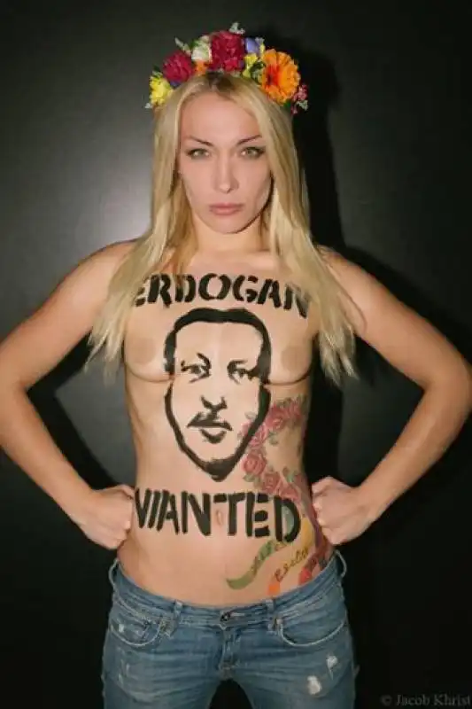 inna shevchenko Femen CONTRO erdogan