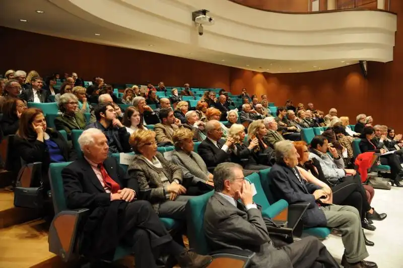 invitati alla presentazione libro di fausto bertinotti