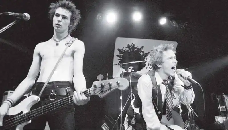 JOHNNY ROTTEN E SID VICIOUS