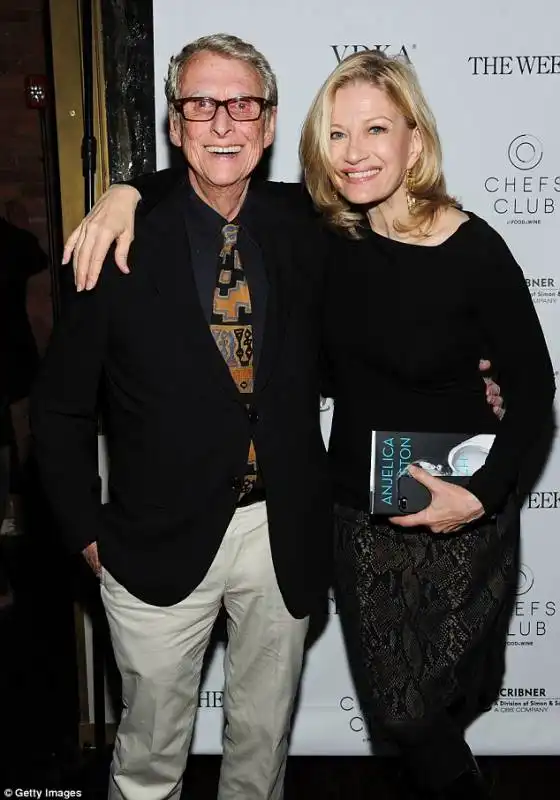 mike nichols diane sawyer 1