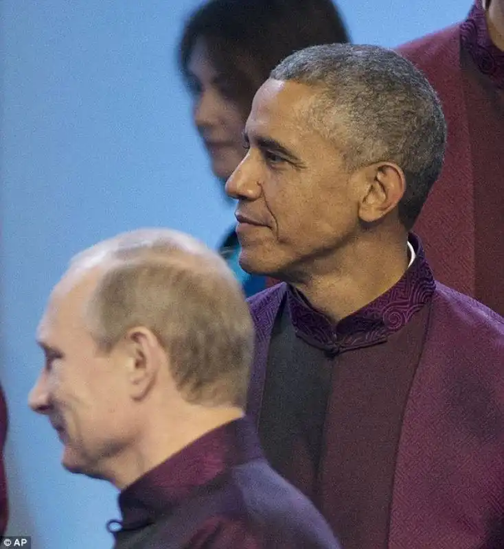 obama e putin in vestito  tradizionale cinese