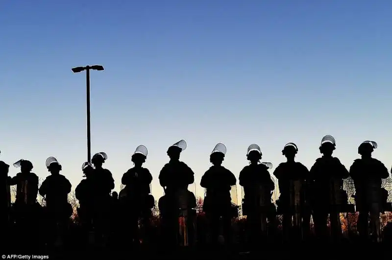 proteste e scontri per la sentenza brown 16