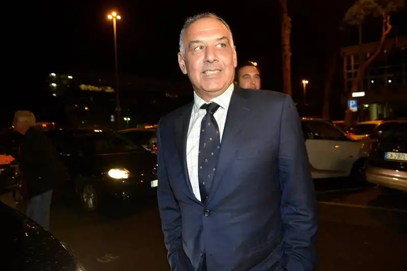 roma   pallotta alla cena di autofinanziamento del pd