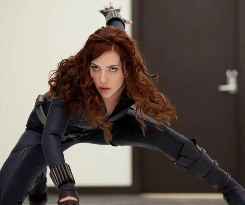 scarlett johansson nella vedova nera per the avangers 2