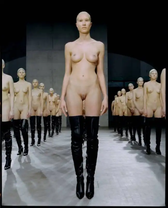 vanessa beecroft 5