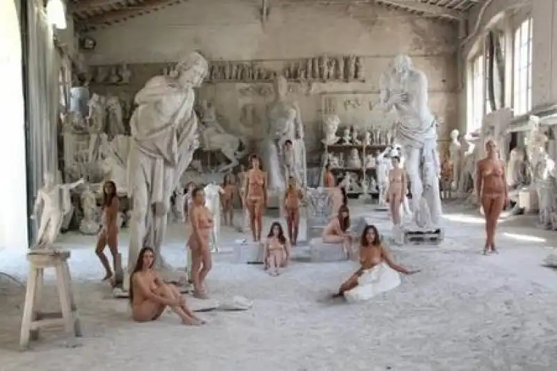 vanessa beecroft 7