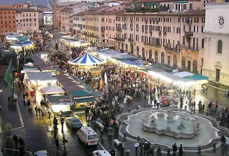 bancarelle  befana piazza navona