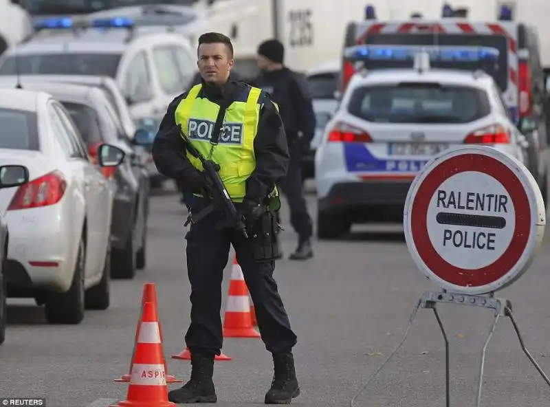 controlli della polizia a strasbugo