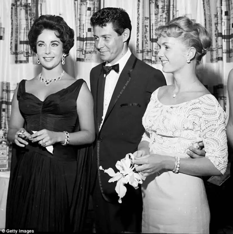 elizabeth taylor con eddie fisher e debbie reynolds