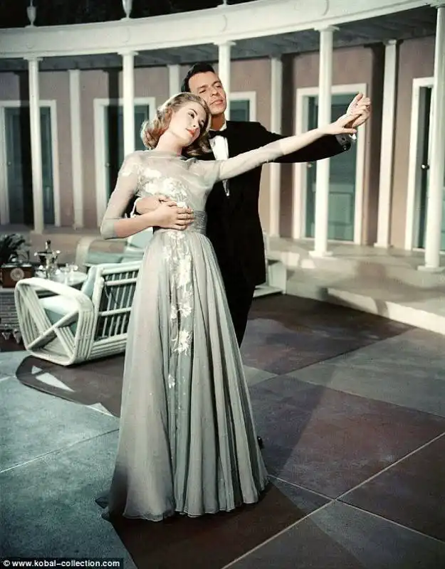 GRACE KELLY E SINATRA 