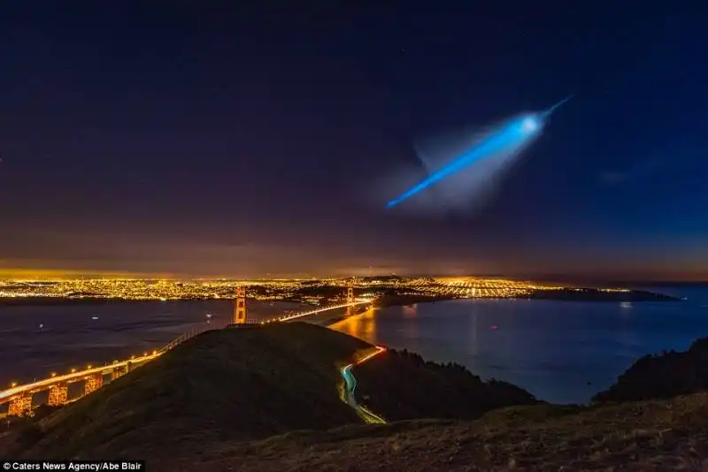 il missile sorvola il golden gate   2