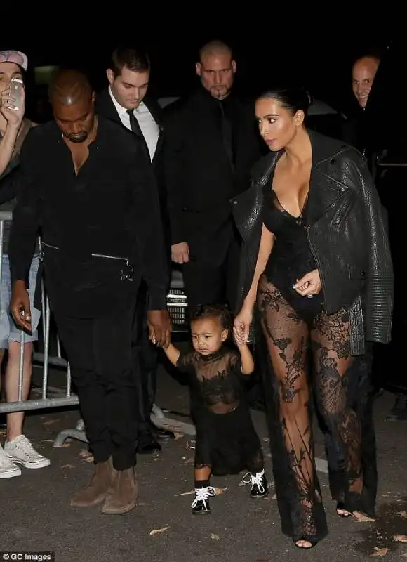 kim kardashian con kanye west e figlia north west