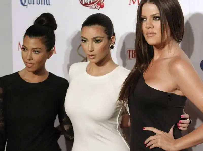 kourtney kim e khloe kardashian