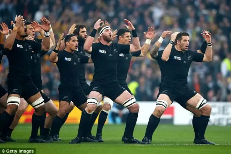 la haka degli all blacks prima della finale contro gli australiani