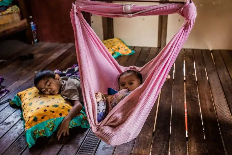 la maggior parte dei bajau trascorrono la vita nello stesso villaggio