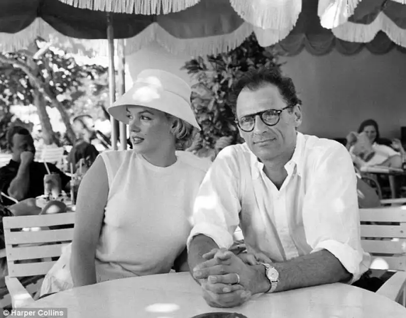 marilyn monroe con marito arthur miller