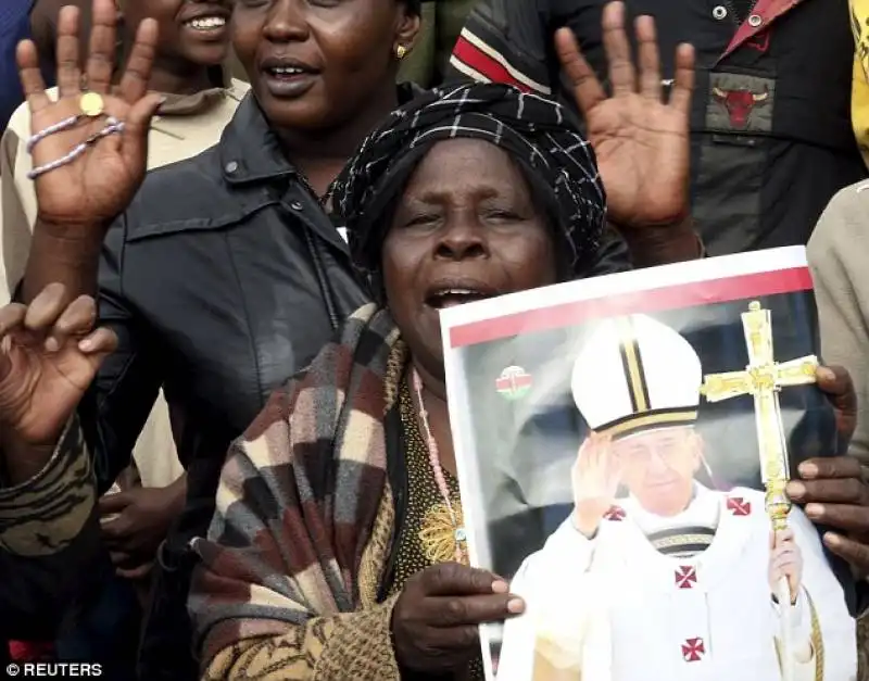 papa  francesco bergoglio a nairobi  5