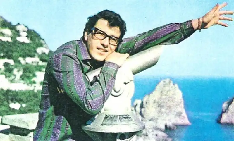 PEPPINO DI CAPRI 2