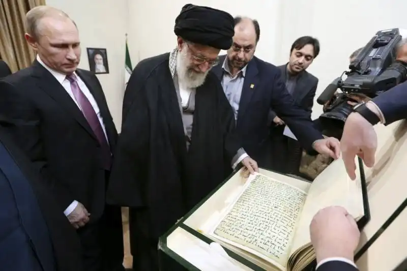 PUTIN AL KHAMENEI