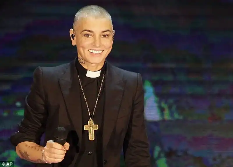 sinead o connor ha subito una isterectomia lo scorso agosto