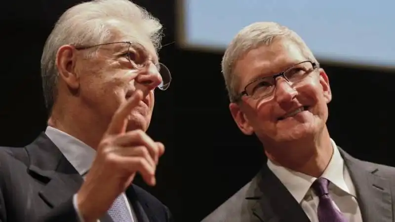 TIM COOK BOCCONI