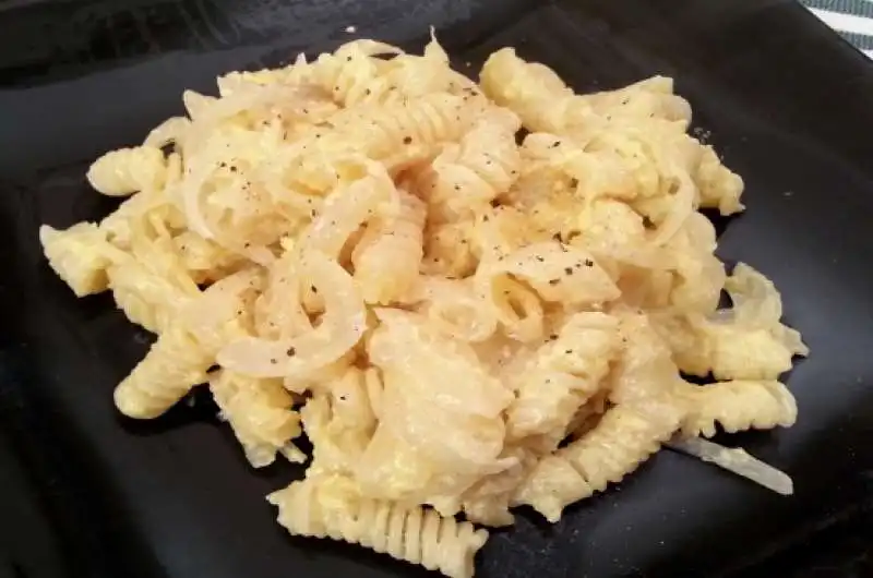 CARBONARA CIPOLLA