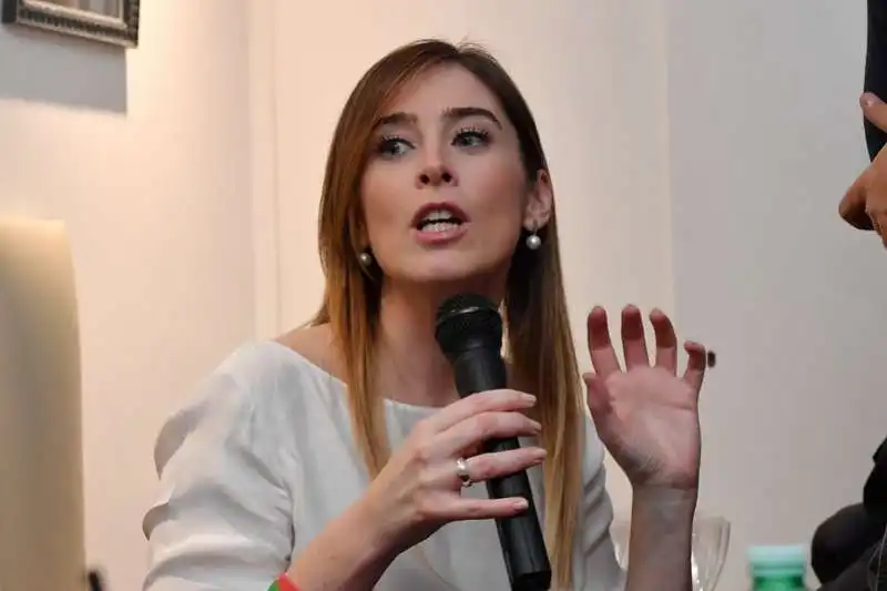 maria elena boschi (4)