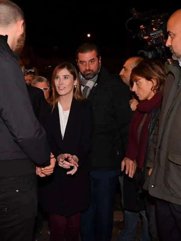 maria elena boschi al suo arrivo al coming out