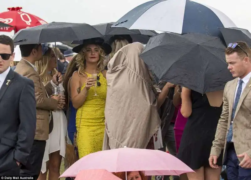 melbourne cup sotto la pioggia