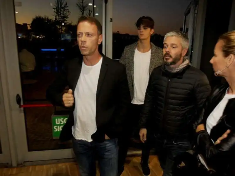 rocco siffredi con la moglie e il figlio foto andrea arriga