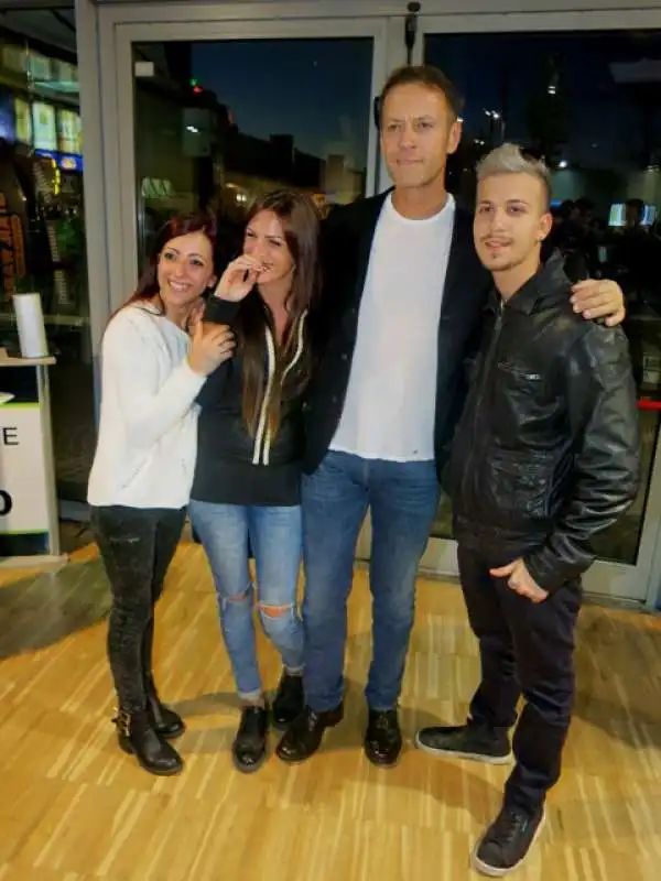 rocco siffredi foto con i fans foto andrea arriga