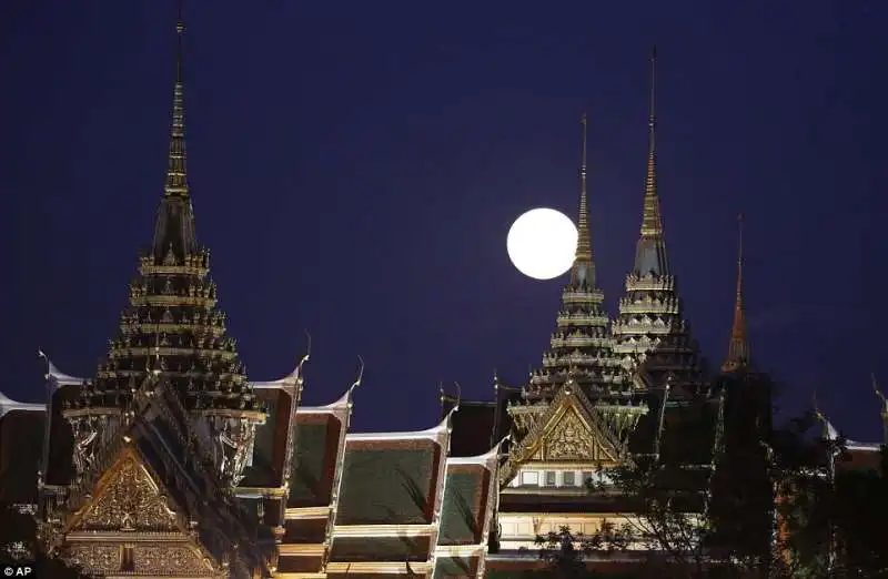 superluna bangkok