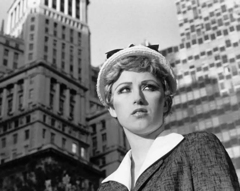 untitled film still #21 cindy sherman 1978