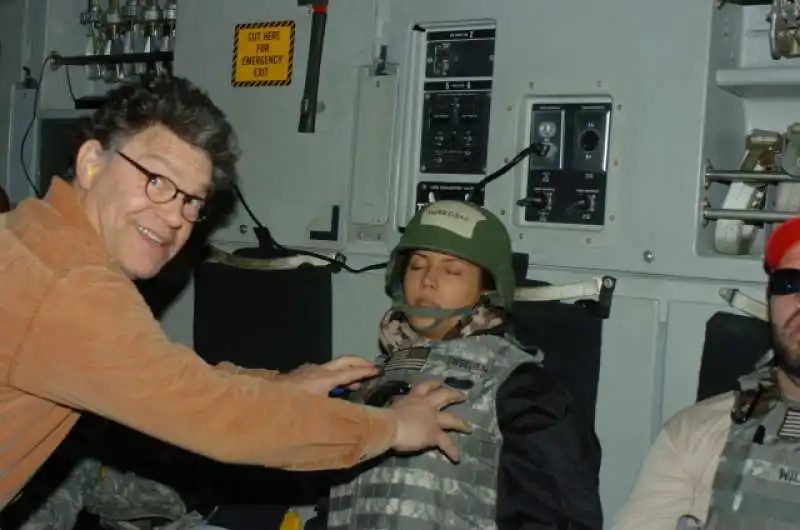 al franken leanne tweeden nel 2006