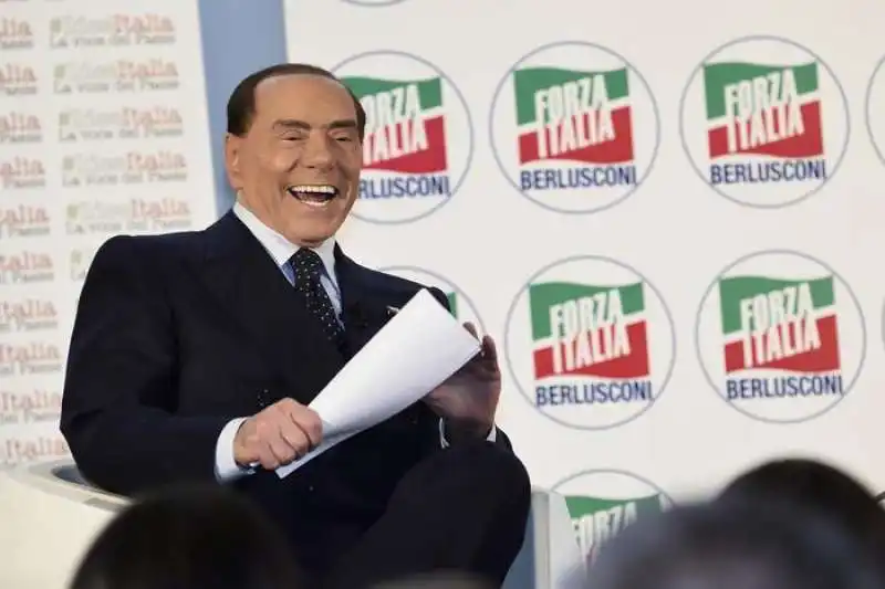 berlusconi  convention forza italia 2017