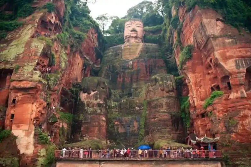 buddha gigante di leshan