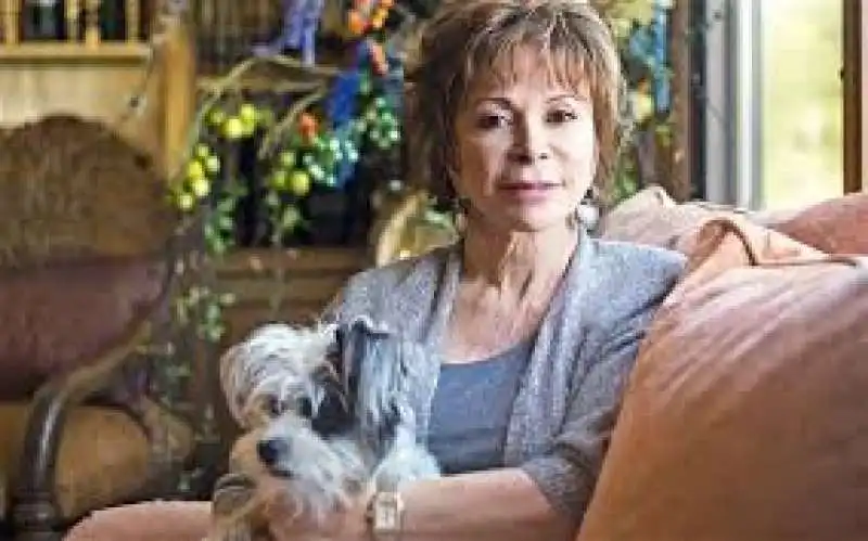 ISABEL ALLENDE 2